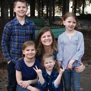 Meet your Posher, Tara